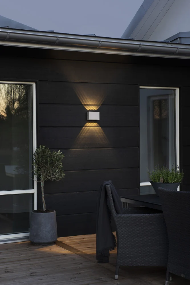Konstsmide Chieri Wandl. 2x4 LED, weiss, IP54