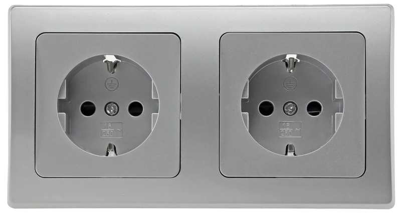 DELPHI Starter 2 Steckdo.+ 2-fach Rahmen 250V~/ 16A, Klemmanschluss, silber